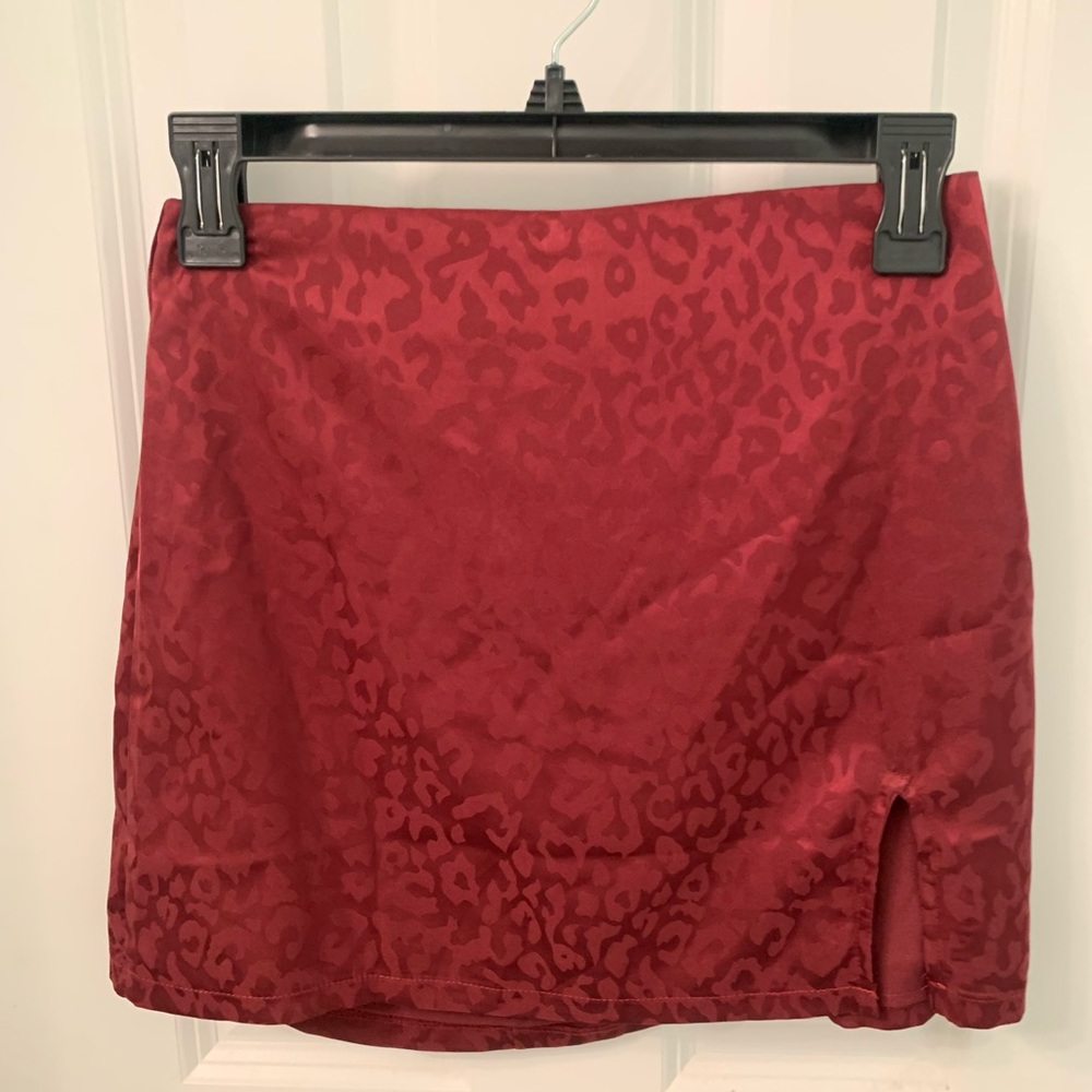 Forever 21 Maroon Cheetah Print Skirt With Slit